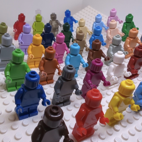 40 Minifigures Lego Compatible- Building Block Artist Pallet Colors Party Favors - Picture 2 of 7